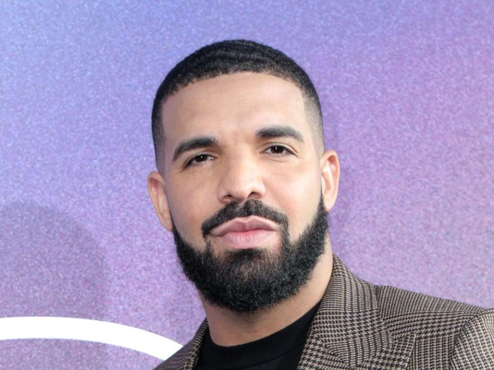 Drake zieht sich bis auf Weiteres zurück. (Bild: Kathy Hutchins/Shutterstock.com)