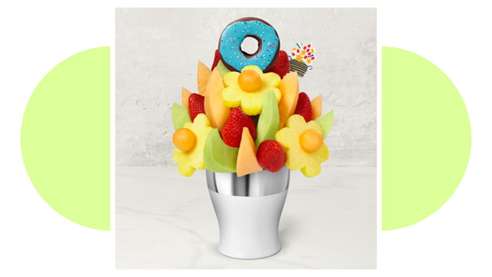 Teacher Appreciation Week gift baskets: Simply Edible Bouquet