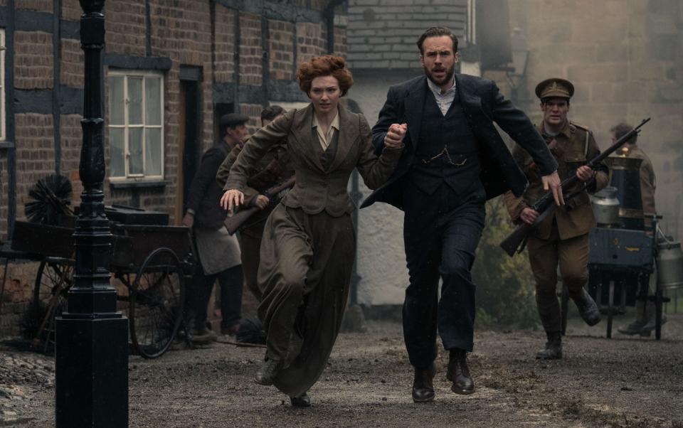 Eleanor Tomlinson and Rafe Spall in The War of the Worlds