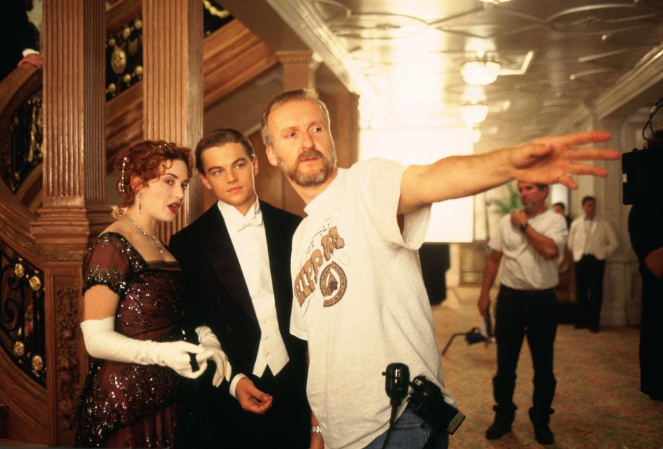 <p>Auf dem Set von „Titanic“ lernten sich Leonardo DiCaprio und Kate Winslet ein Jahr zuvor kennen. (Bild: ddp Images) </p>