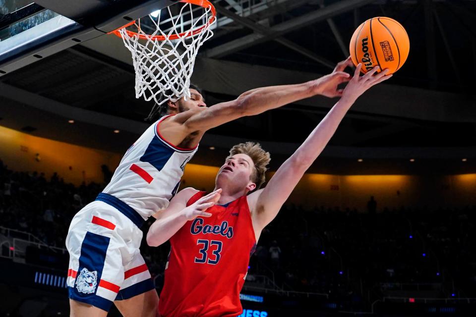 March Madness: The UConn vs. Arkansas NCAA Tournament Sweet 16 regional semifinal game can be seen on CBS on Thursday.