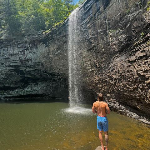 <p>Kristin Cavallari/Instagram</p> Estes cooled down by a waterfall