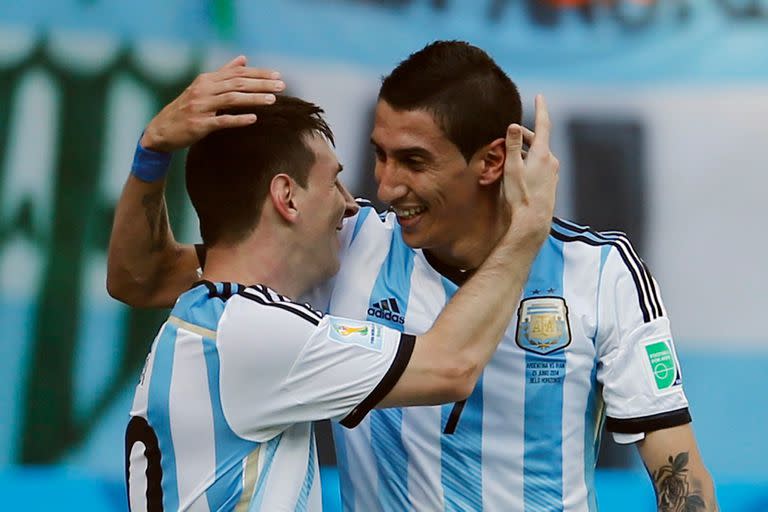 Di Maria junto a Messi en la Selección.