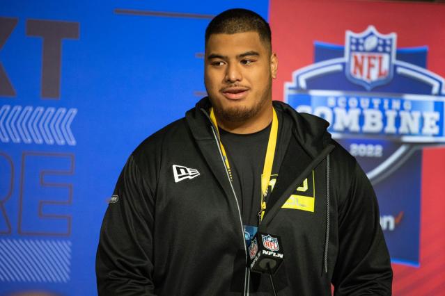 Offensive tackles squarely on Raiders draft radar