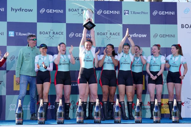 The Cambridge women’s team celebrate their victory 