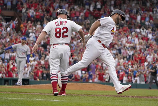 Molina homers, Pujols goes hitless as Cards beat Reds 5-1