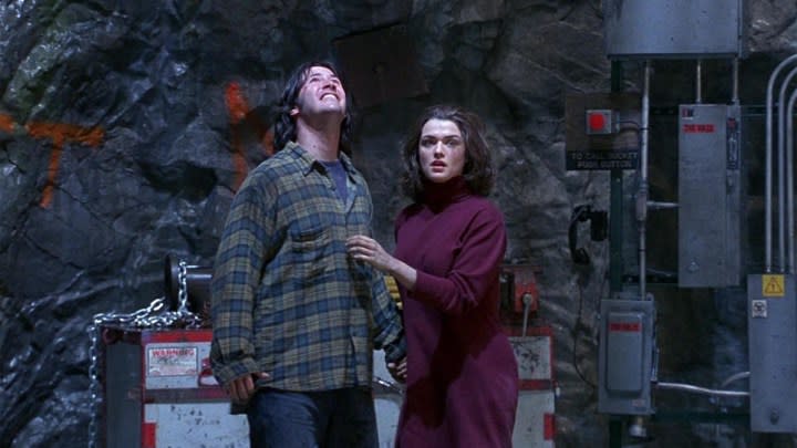 Keanu Reeves and Rachel Weisz in Chain Reaction.