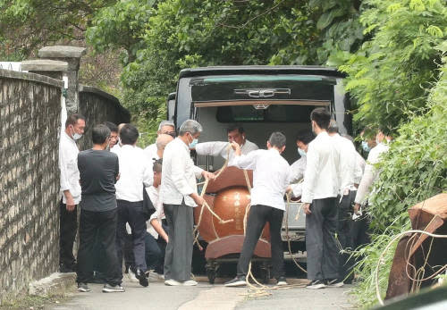 The coffin is revealed to cost HKD 8 million