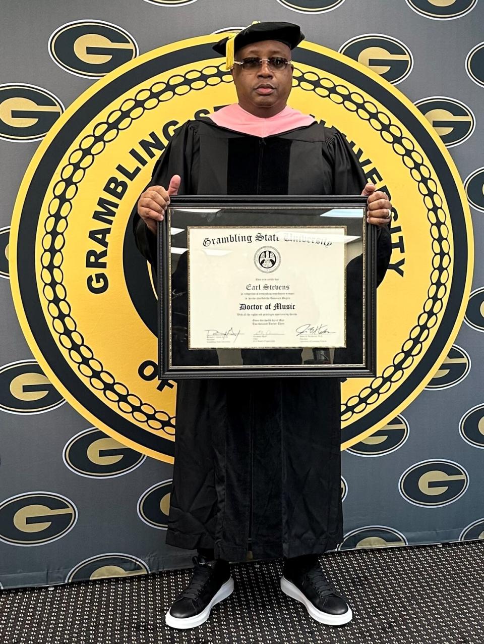 e-40 holding honorary doctorate at grambling state