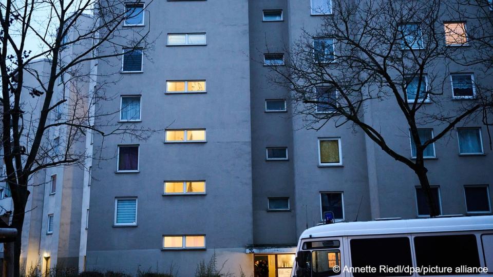 柯萊特居住於柏林市區 5 層樓的小公寓，其空間相當狹小，配有一個小廚房和小浴室。   圖 : 翻攝自X