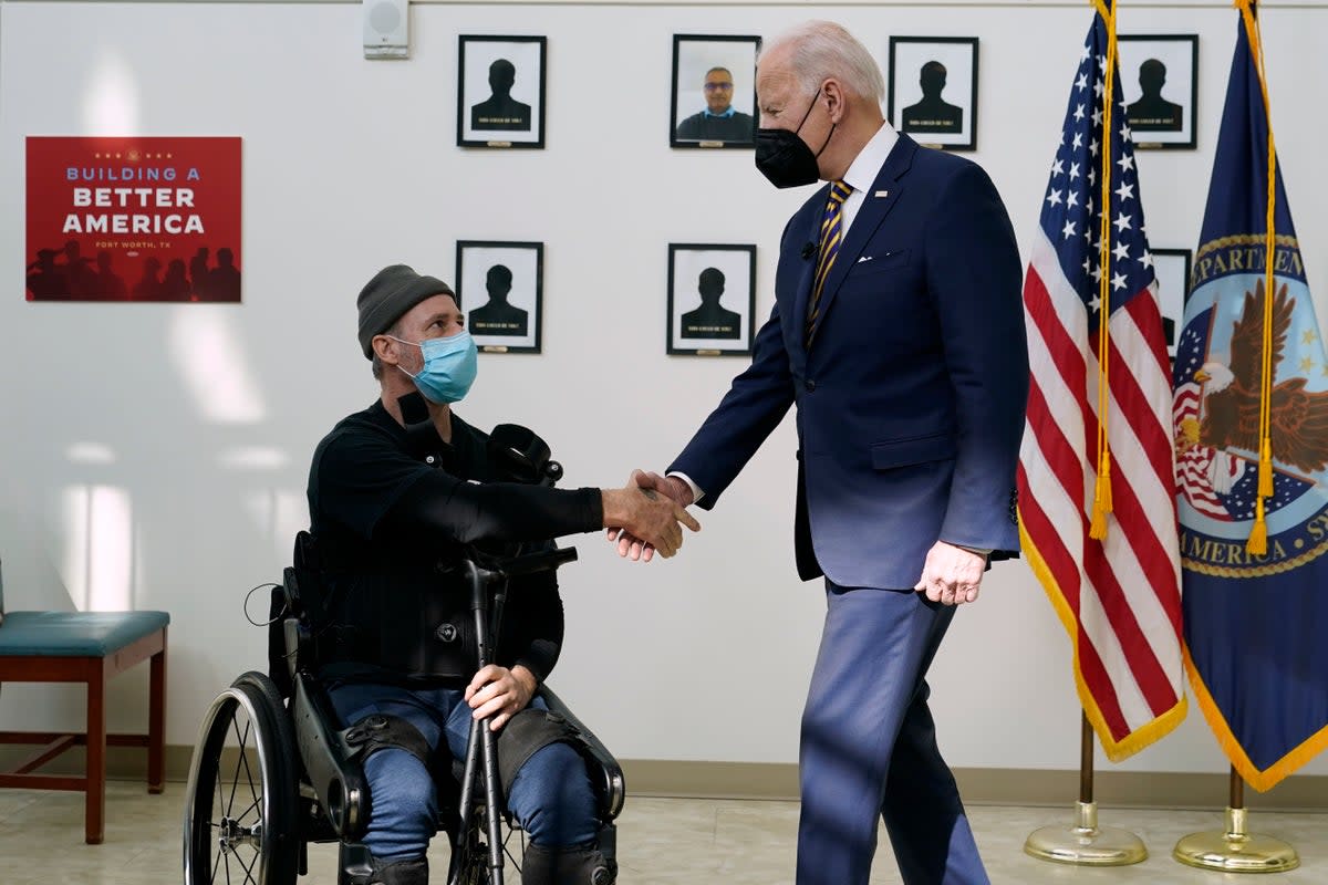 Biden Veterans (Copyright 2022 The Associated Press. All rights reserved.)