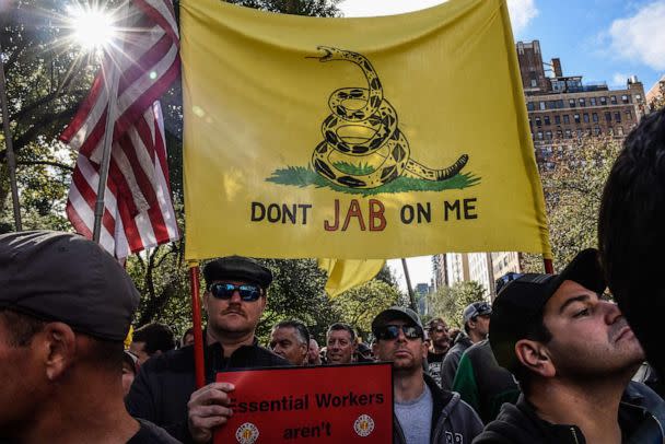 PHOTO: People protest against the New York City COVID-19 vaccine mandate outside Gracie Mansion in New York on Oct. 28, 2021. (Bloomberg via Getty Images, FILE)