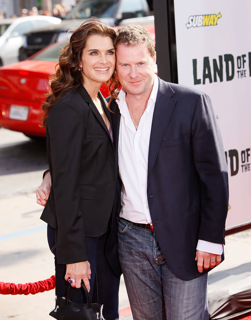 Land of the Lost LA Premiere 2009 Brooke Shields Chris Henchy