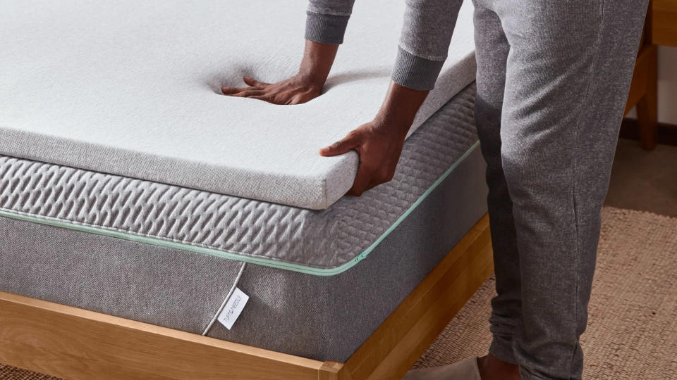  Tuft & Needle Cooling Foam Mattress Topper. 