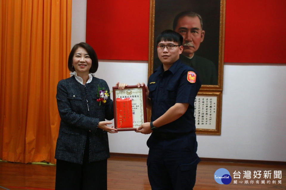 屏東縣警察節慶祝大會　周春米表揚績優員警及協勤民力