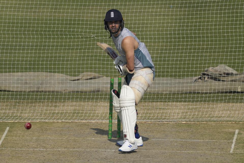 England's Mark Wood attends a training session, in Karachi, Pakistan, Friday, Dec. 16, 2022. (AP Photo/Fareed Khan)