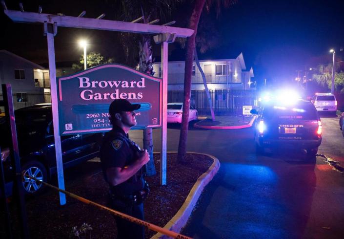 Police work a crime scene near the 2900 block of NW 19th Street on Wednesday, July 5, 2023, in Fort Lauderdale, Fla. Police say five people were transported to the hospital after an altercation between two groups of people ended in gunshots. MATIAS J. OCNER/mocner@miamiherald.com