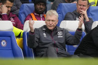 West Ham's manager David Moyes reacts during the English Premier League soccer match between Chelsea and West Ham United at Stamford Bridge stadium in London, England, Sunday, May 5, 2024. (AP Photo/Frank Augstein)