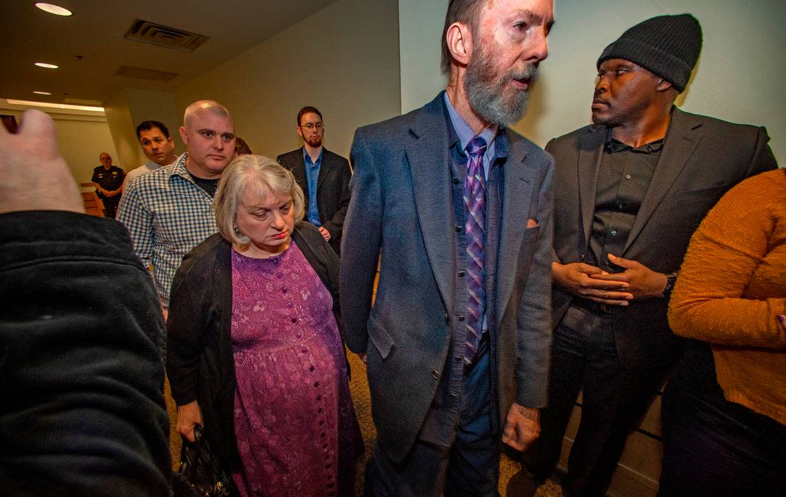 Aaron Dean’s mother and father walking back into the courtroom to hear the verdict in their son and former Fort Worth police officer Aaron Dean’s murder trial Thursday, Dec. 15, 2022. The jury found Dean guilty of the lesser charge of manslaughter.