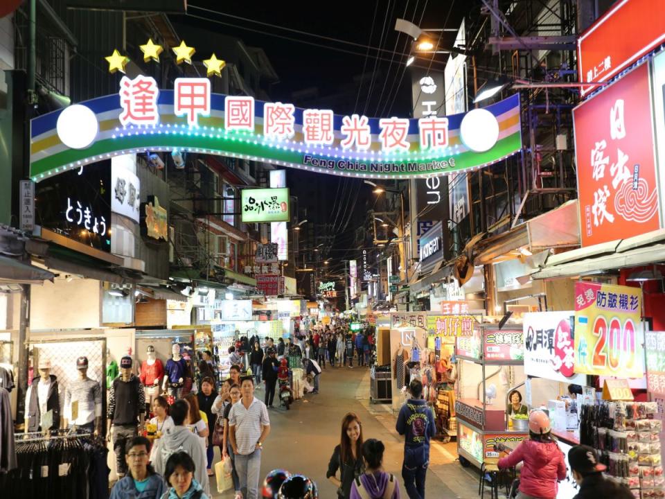 逢甲大學調查，逢甲商圈日韓異國料理店最受青睞。（圖：中市府提供）