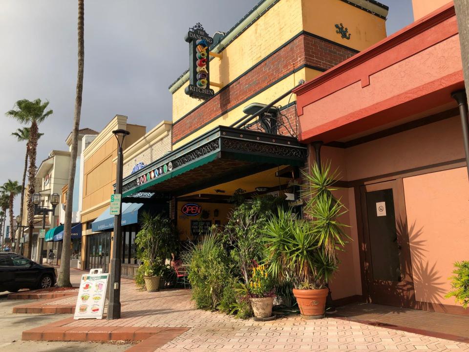 Dancing Avocado, Daytona Beach