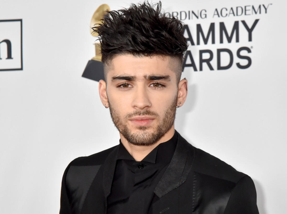 Zayn / Let me  Zayn malik pics, Zayn malik photos, Zayn