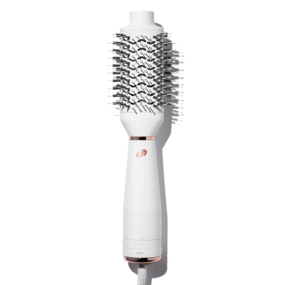 T3's hair dryer brush that's a Dyson Airwrap Dupe
