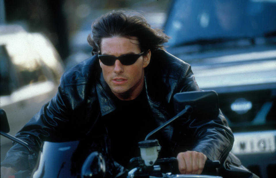 MISSION IMPOSSIBLE 2 (2000) TOM CRUISE MIS2 181