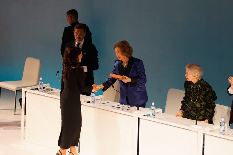 La reina Sofía e Irene de Grecia presiden los premios BMW de pintura