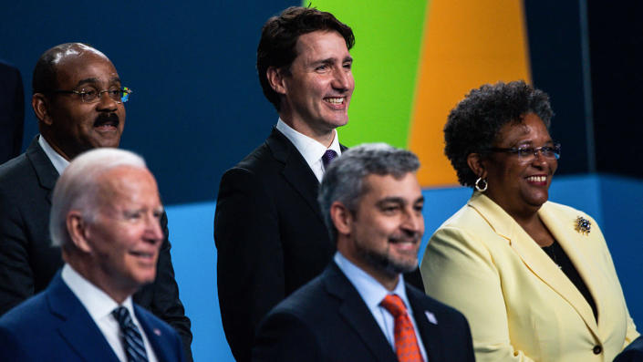 President Biden, Paraguay's President Mario Abdo Benitez, Antigua and Barbuda's Prime Minister, Gaston Browne, Canada's Prime Minister Justin Trudeau, Barbados' Prime Minister Mia Mottley pose for a family photo during the 9th Summit of the Americas in Los Angeles, June 10, 2022. <span class="copyright">CHANDAN KHANNA/AFP via Getty Images</span>