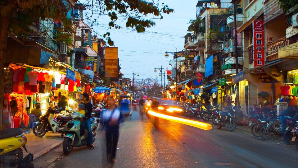 street seen in hanoi vietnem