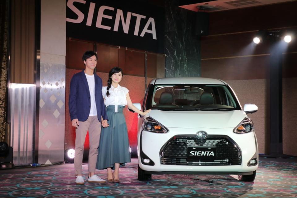 toyota-sienta