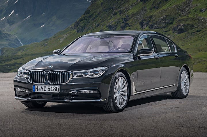 2017 BMW 740e xDrive iPerformance photo