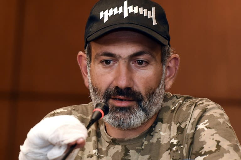 Pashinyan called on his supporters to renew protests