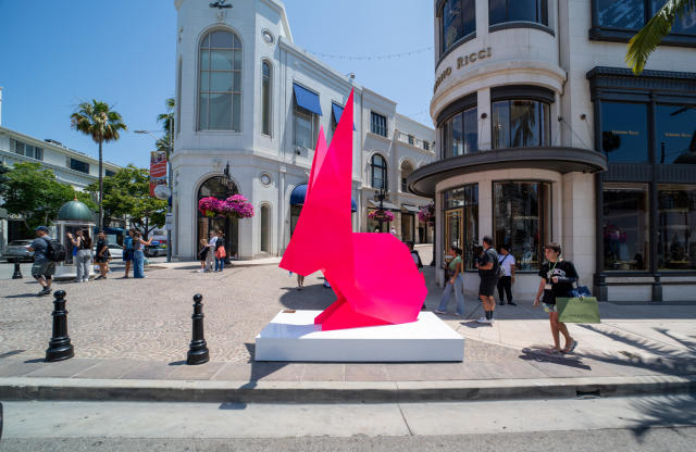 Chanel Beverly Hills Flagship Store Opens on Rodeo Drive – The