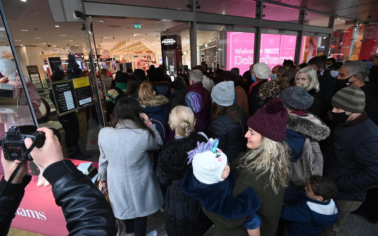 Shoppers descend on Debenhams on Oxford Street in London as non-essential shops re-open - Ben Cawthra/LNP