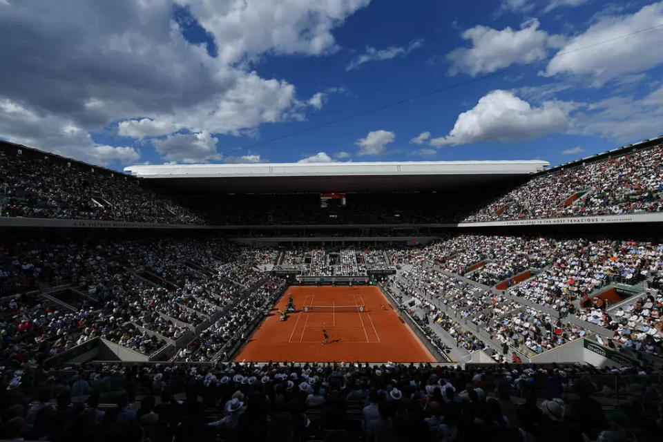 2022年羅蘭加洛斯法國網球公開賽roland garros中央球場philippe chatrier court全景。勞力士提供