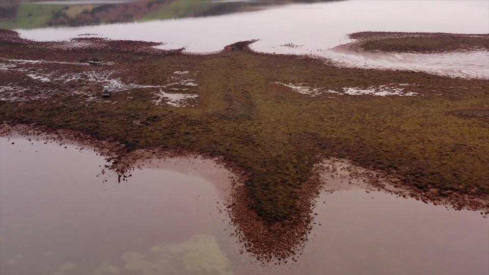 The two walls or ramparts stretch across the entire isthmus between Collanmore Island and the mainland. The remains of the wall nearest the island are larger.