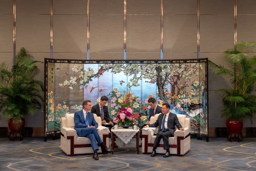 California Gov. Gavin Newsom meets with Chinese President Xi Jinping