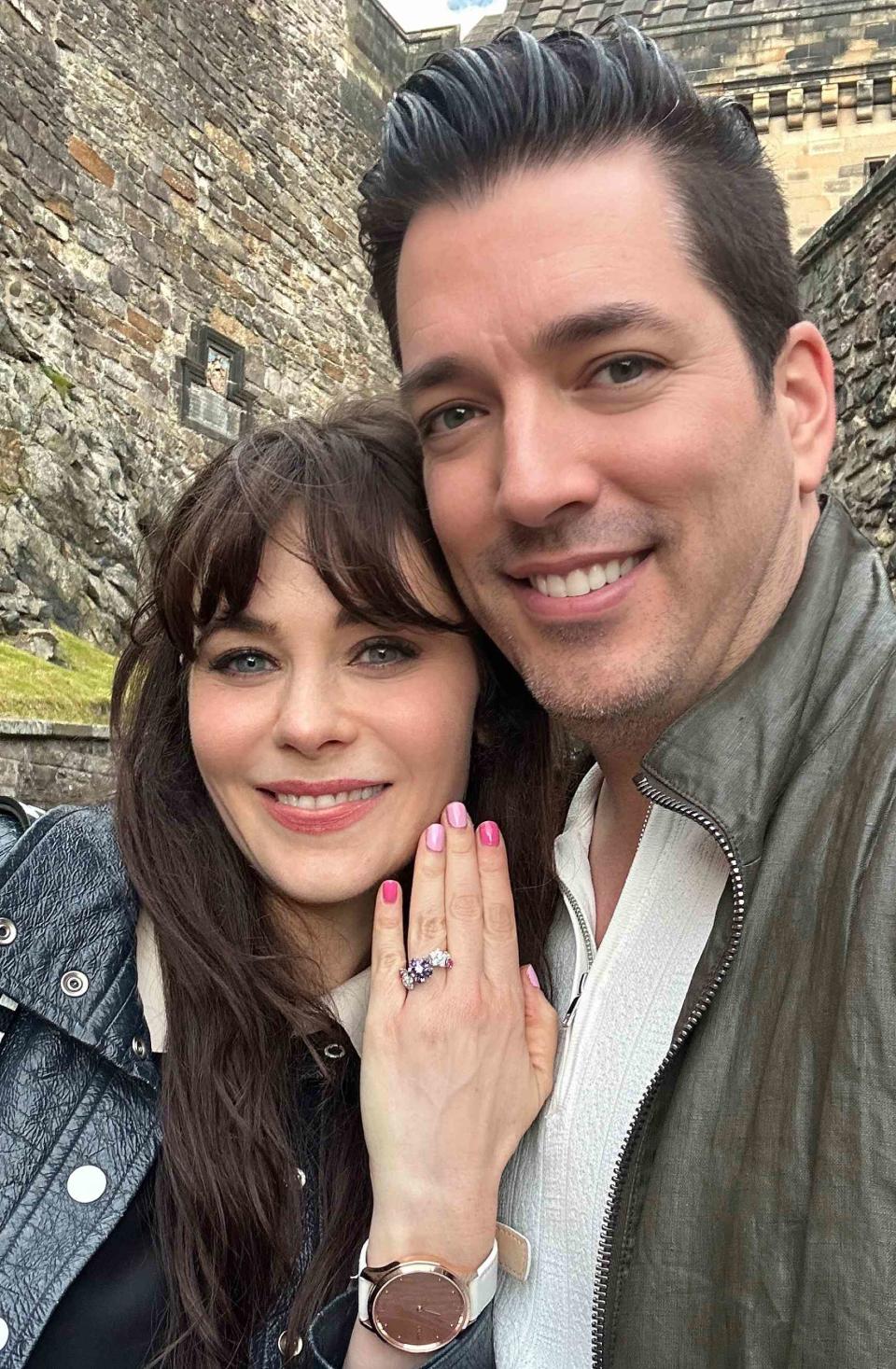 Zooey Deschanel and Jonathan Scott Are Engaged! 'Forever Starts Now ...