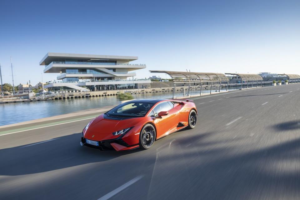 2023 Lamborghini Huracán Tecnica - Photos From Every Angle