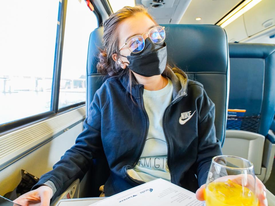 The author looks on in the first class car in an Acela Amtrak train