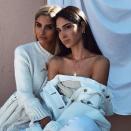 <p>Les deux soeurs, Yiota Kouzoukas (à droite) et Thessy (à gauche), sont les fondatrices de Sabo Skirt, une boutique de vêtements en ligne.<br>Crédit photo : @yiota </p>