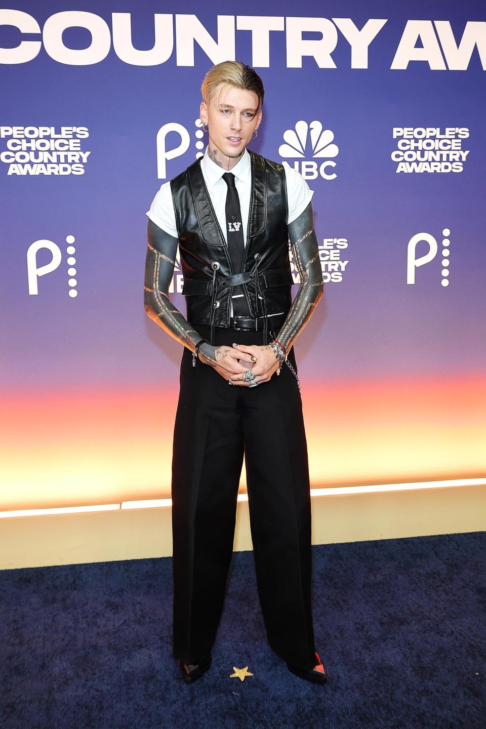 2024 People’s Choice Country Awards Red Carpet See What the Stars Wore