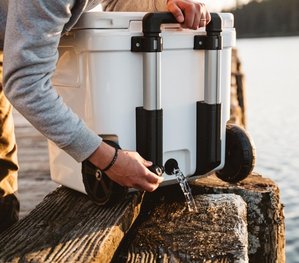 YETI Roadie Wheeled Cooler