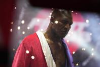 <p>L'ex campione Evander Holyfield sul ring, 11 settembre 2021. (Lapresse/AP Photo/Rebecca Blackwell)</p> 