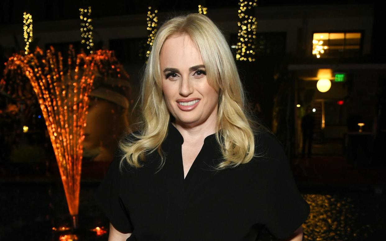 Für Rebel Wilson hat die sexuelle Orientierung bei der Besetzung von Film- und Serienrollen keine Bedeutung. (Bild: Alberto E. Rodriguez / Getty Images for Disney)