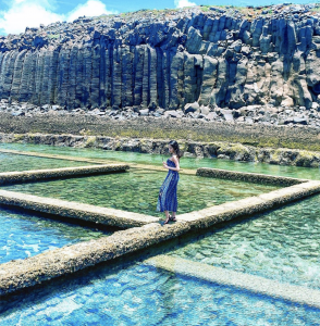 九孔瀑布 | Chixi Rock Waterfall (Courtesy of Instagram/@maimai_lin）