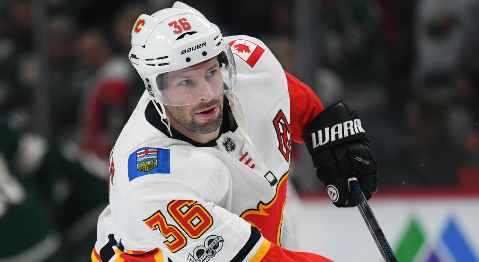 Troy Brouwer hasn’t worked out in Calgary. (Getty)
