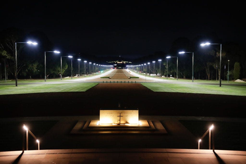 empty court australia war memorial canberra 2020